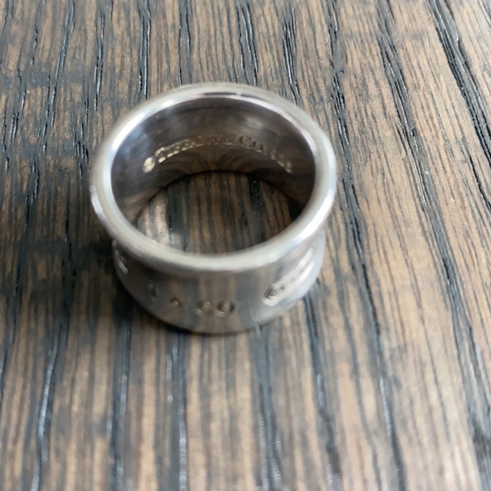 Ring - Picture 3 of 4